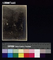 藏品(原住民風俗照片：泰雅族起源聖石)的圖片